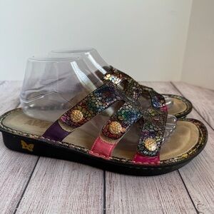 ALEGRIA Adjustable Iridescent Sandals 10.5